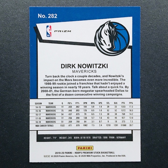 Dirk Nowitzki - 2019-20 Hoops Premium Stock Prizms Red Cracked Ice #282 - Picture 2 of 2